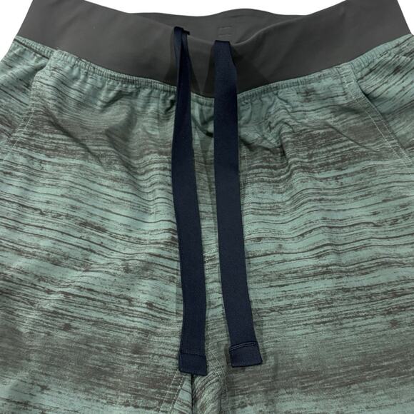 Lululemon Surge Short Medium Unlined Static Green Mens Run Gym Training Athletic - Picture 8 of 9